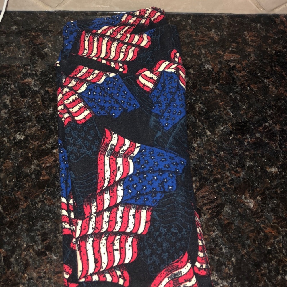 Luluroe one size leggings